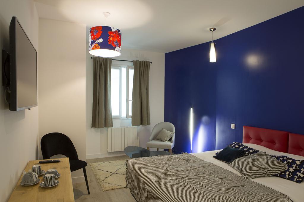 Douce Nuits Hotel Ngoại thất bức ảnh