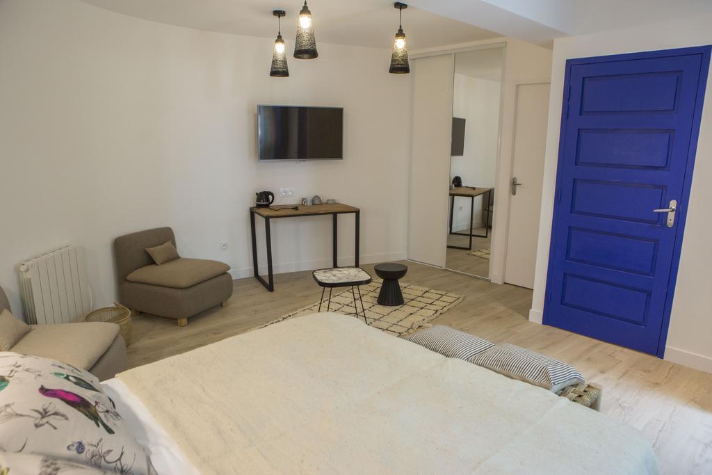 Douce Nuits Hotel Ngoại thất bức ảnh